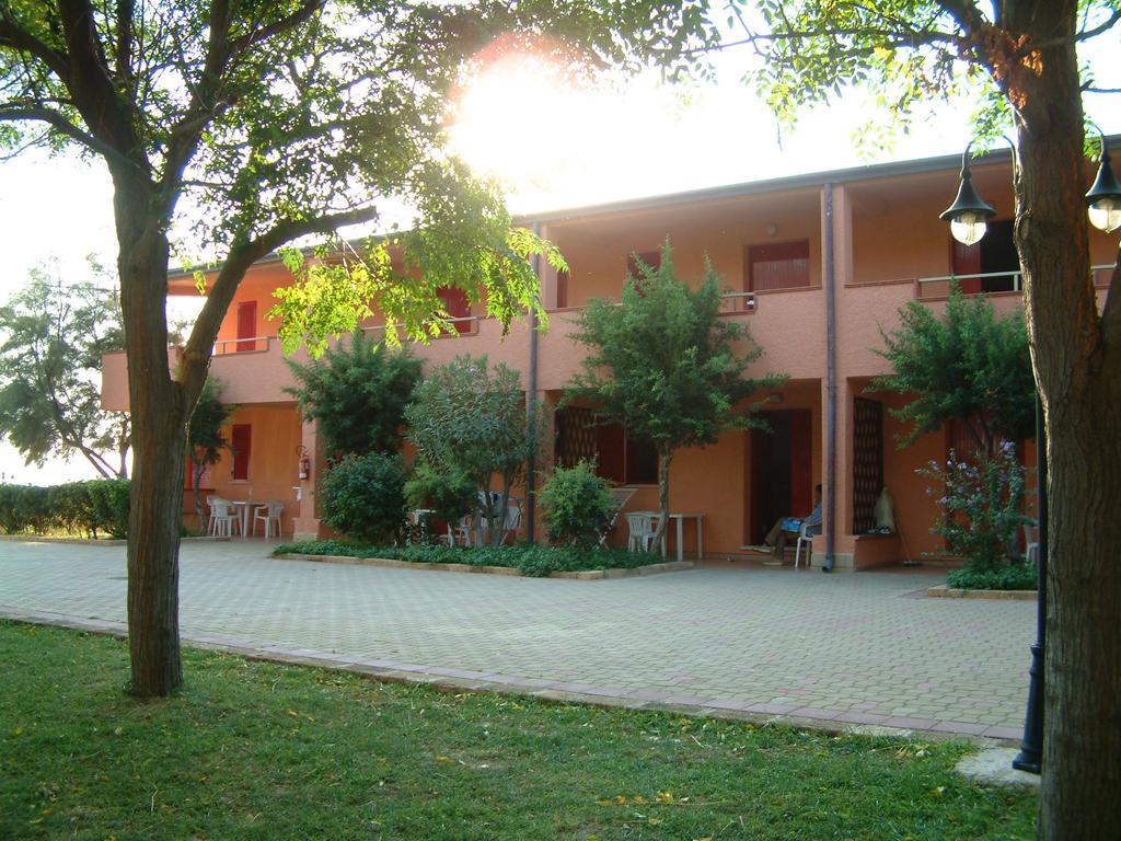 Residence Club La Darsena Isola Di Capo Rizzuto Exterior foto